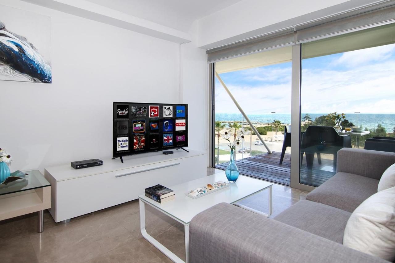 Apartment Josephine - Beachfront Protaras Esterno foto